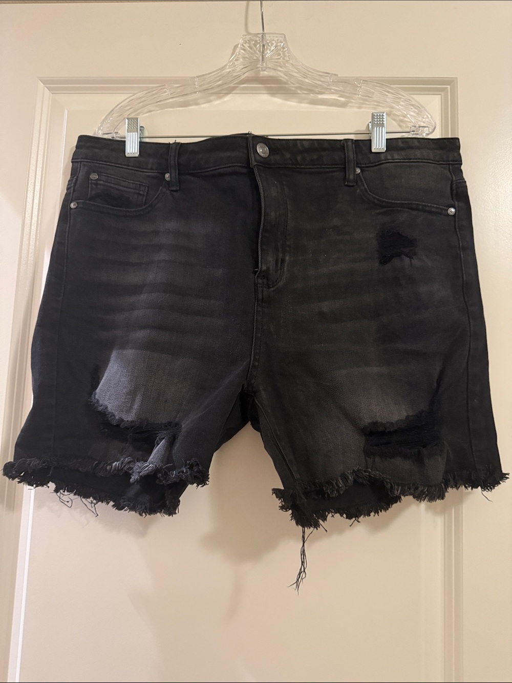 Chic Soul Black Distressed Denim Shorts